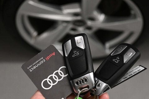 Audi A4 2.0 A4 S Line 35 TFSI MHEV Semi-Auto 4dr 9