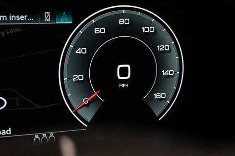 Audi A4 2.0 A4 S Line 35 TFSI MHEV Semi-Auto 4dr 39