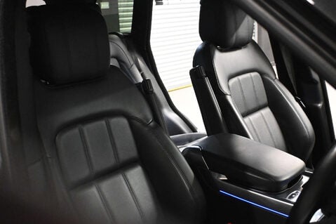 Land Rover Range Rover Sport 3.0 D300 MHEV HSE Dynamic Black SUV 5dr Diesel Auto 4WD Euro 6 (s/s) (300 p 23