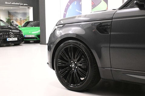 Land Rover Range Rover Sport 3.0 D300 MHEV HSE Dynamic Black SUV 5dr Diesel Auto 4WD Euro 6 (s/s) (300 p 9
