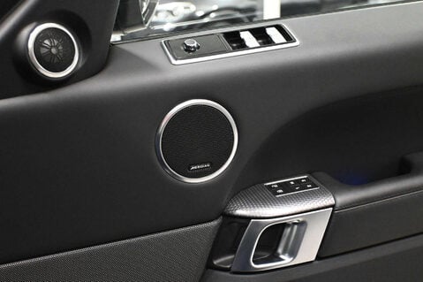 Land Rover Range Rover Sport 3.0 D300 MHEV HSE Dynamic Black SUV 5dr Diesel Auto 4WD Euro 6 (s/s) (300 p 46