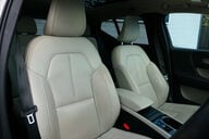 Volvo XC40 2.0 XC40 Inscription Pro T4 AWD Auto 4WD 5dr 4
