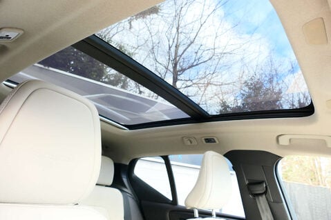 Volvo XC40 2.0 XC40 Inscription Pro T4 AWD Auto 4WD 5dr 6