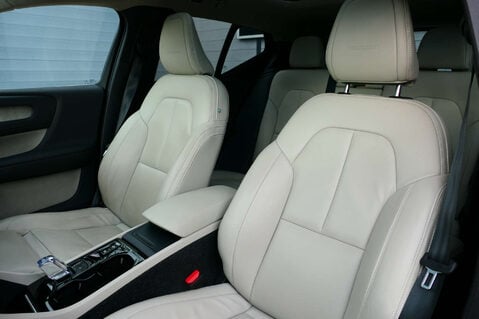 Volvo XC40 2.0 XC40 Inscription Pro T4 AWD Auto 4WD 5dr 45
