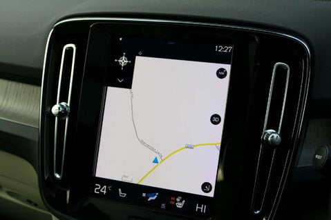 Volvo XC40 2.0 XC40 Inscription Pro T4 AWD Auto 4WD 5dr 27