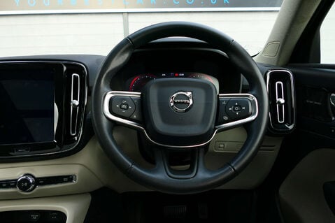 Volvo XC40 2.0 XC40 Inscription Pro T4 AWD Auto 4WD 5dr 22