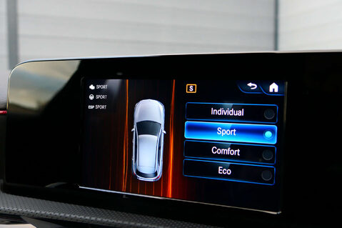 Mercedes-Benz A Class 1.3 A 200 AMG Line Auto 5dr 32