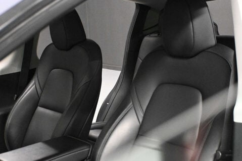 Tesla Model Y Model Y Long Range AWD 4WD 5dr 19