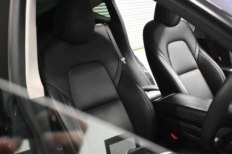 Tesla Model Y Model Y Long Range AWD 4WD 5dr 25