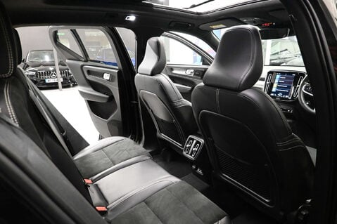 Volvo XC40 1.5 XC40 R-Design T3 Auto 5dr 12