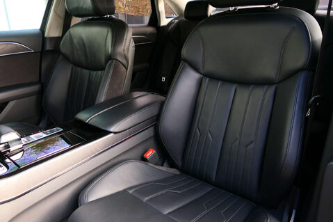 Audi A8 3.0 A8 50 TDI Quattro Auto 4WD 4dr 5