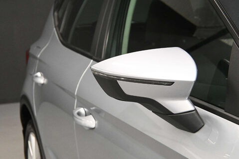 SEAT Arona 1.6 Arona SE Technology Luxury TDI 5dr 9