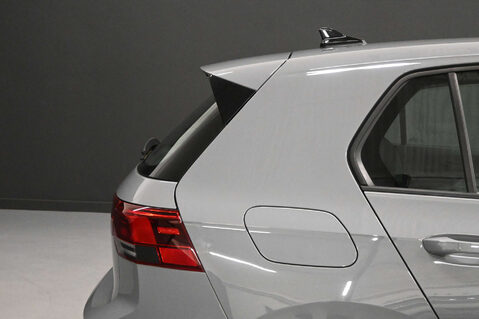 Volkswagen Golf 1.5 Golf Life TSi 5dr 19