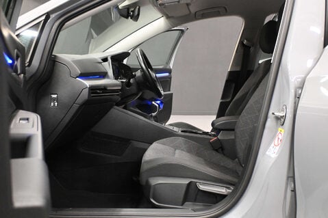 Volkswagen Golf 1.5 Golf Life TSi 5dr 6