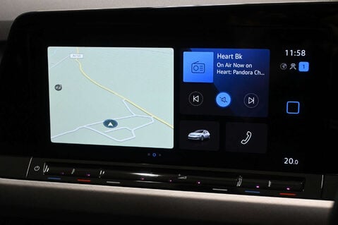 Volkswagen Golf 1.5 Golf Life TSi 5dr 27