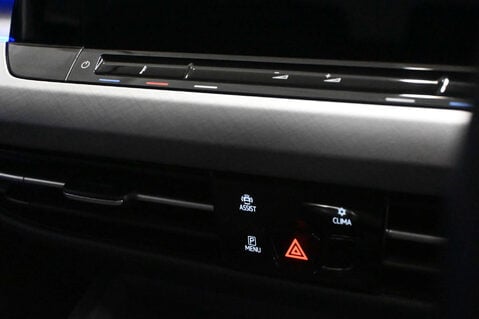 Volkswagen Golf 1.5 Golf Life TSi 5dr 41