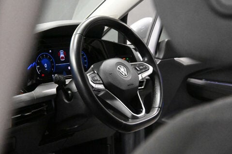 Volkswagen Golf 1.5 Golf Life TSi 5dr 4