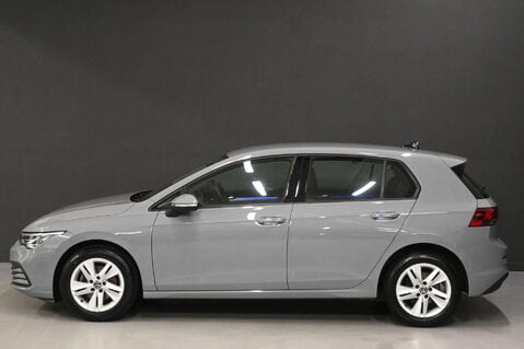 Volkswagen Golf 1.5 Golf Life TSi 5dr 24