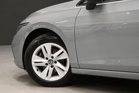 Volkswagen Golf 1.5 Golf Life TSi 5dr 34