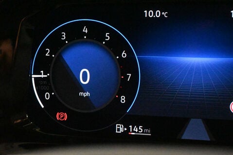 Volkswagen Golf 1.5 Golf Life TSi 5dr 57