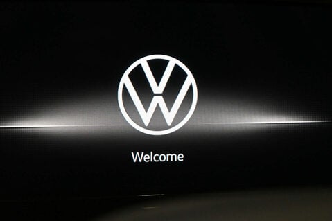 Volkswagen Golf 1.5 Golf Life TSi 5dr 51