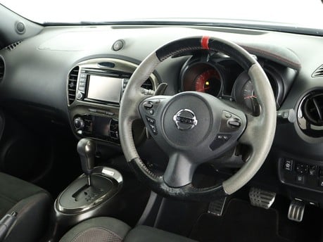Nissan Juke 1.6 DiG-T Nismo RS 5dr 4WD Xtronic Hatchback 13