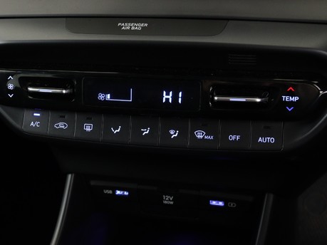 Hyundai i20 1.0T GDi 48V MHD Premium 5dr DCT Hatchback 20