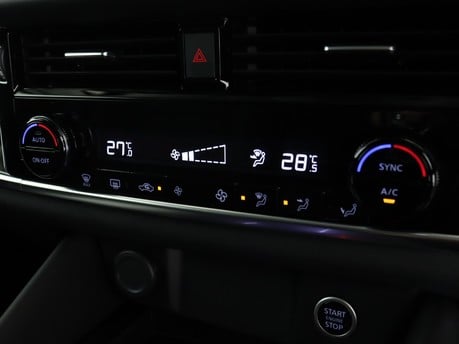 Nissan Qashqai 1.3 DiG-T MH 158 N-Connecta 5dr 4WD Xtronic Hatchback 21
