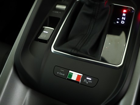 Alfa Romeo Tonale Tonale 1.3 PHEV Veloce 5dr Auto Hatchback 24