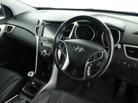 Hyundai i30 1.6 CRDi [136] Premium 5dr Hatchback 15