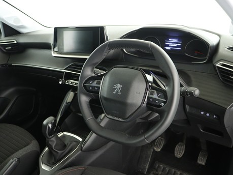 Peugeot 208 1.2 PureTech Active Premium 5dr Hatchback 14