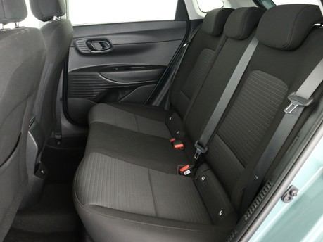 Hyundai i20 1.0T GDi 48V MHD Premium 5dr DCT Hatchback 13