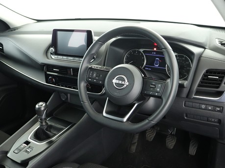 Nissan Qashqai 1.3 DiG-T MH Acenta Premium 5dr Hatchback 14