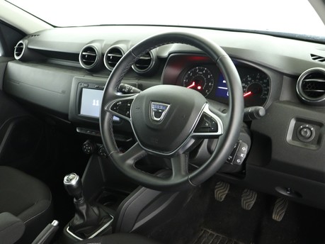 Dacia Duster 1.0 TCe 90 Comfort 5dr Estate 13