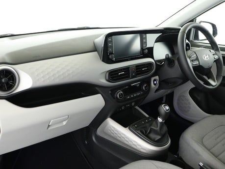 Hyundai i10 1.0 Premium 5dr Hatchback 12