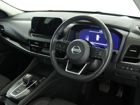 Nissan Qashqai 1.3 DiG-T MH 158 Premiere Edition 5dr Xtronic Hatchback 16