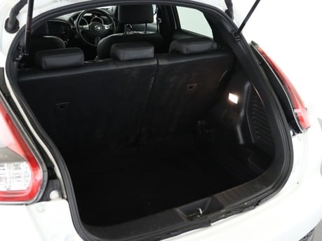 Nissan Juke 1.6 Tekna 5dr Xtronic Hatchback 9