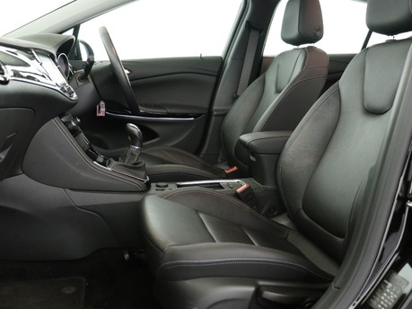 Vauxhall Astra 1.6T 16V 200 Elite Nav 5dr Hatchback 8