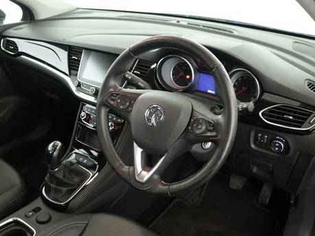 Vauxhall Astra 1.6T 16V 200 Elite Nav 5dr Hatchback 10