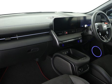 Hyundai IONIQ 5 N Ioniq 5 N 478kW 84 kWh 5dr Auto [Vision Roof] Hatchback 16