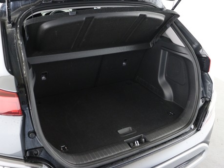 Hyundai KONA 1.6 GDi Hybrid Premium 5dr DCT Hatchback 9