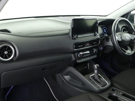 Hyundai KONA 1.6 GDi Hybrid Premium 5dr DCT Hatchback 11