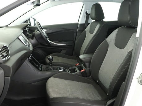 Vauxhall Grandland X 1.2T SE 5dr Hatchback 10