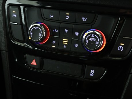 Vauxhall Mokka X 1.6i Design Nav 5dr Hatchback 18