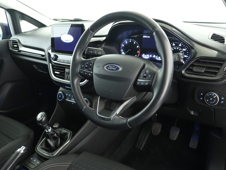 Ford Fiesta TITANIUM 13