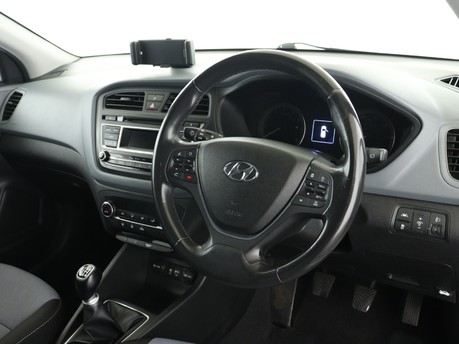 Hyundai i20 1.2 Premium 5dr Hatchback 13