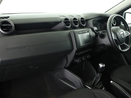 Dacia Duster 1.0 TCe 100 Comfort 5dr Estate 13