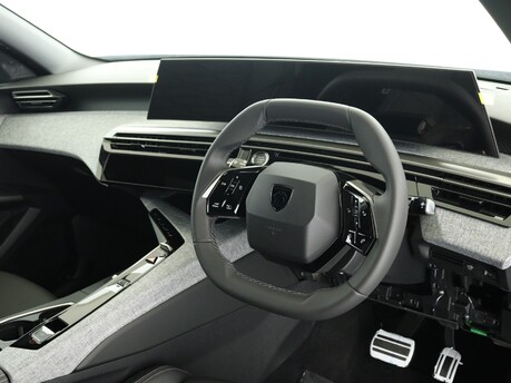 Peugeot 3008 3008 1.2 Hybrid 136 Allure 5dr e-DSC6 Estate 12