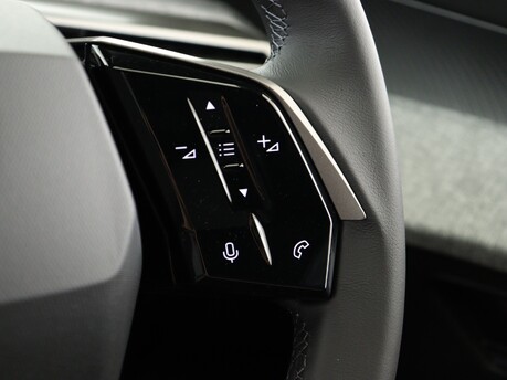 Peugeot 3008 3008 1.2 Hybrid 136 Allure 5dr e-DSC6 Estate 26