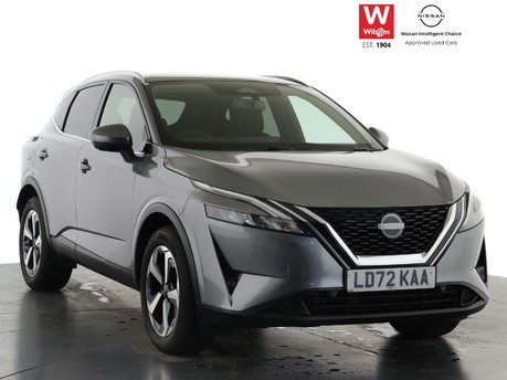 Nissan Qashqai 1.3 DiG-T MH 158 N-Connecta [Glass Rf] 5dr Xtronic Hatchback